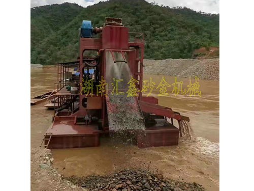 玻利維亞 淘金船工作現(xiàn)場 4 玻利維亞 淘金船工作現(xiàn)場 4